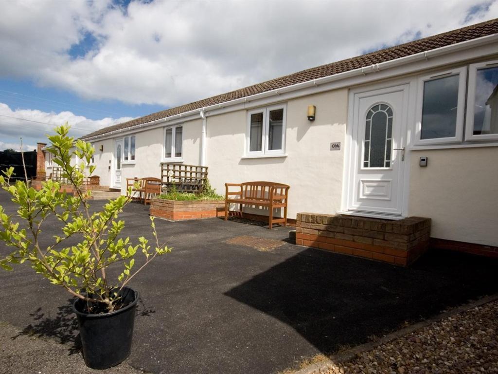 Treetops Cottages & Spa Grimsby Exterior foto