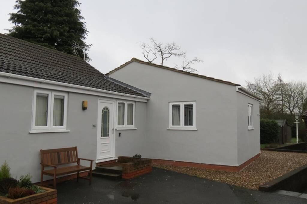 Treetops Cottages & Spa Grimsby Exterior foto