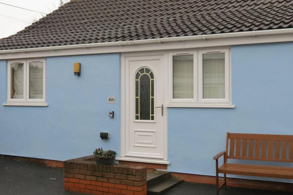 Treetops Cottages & Spa Grimsby Exterior foto