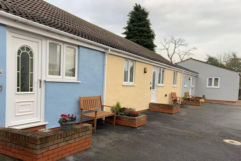 Treetops Cottages & Spa Grimsby Exterior foto