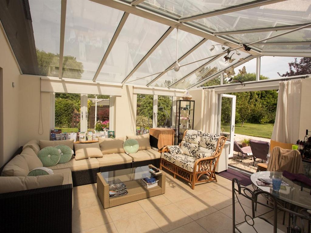 Treetops Cottages & Spa Grimsby Exterior foto